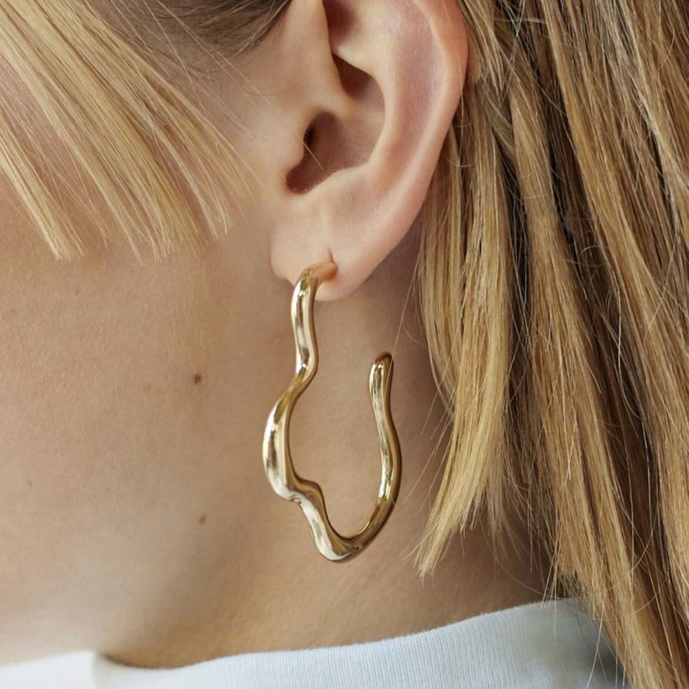 Urban Outfitters Gold Wavy Oversized Oval Hoop Earrings